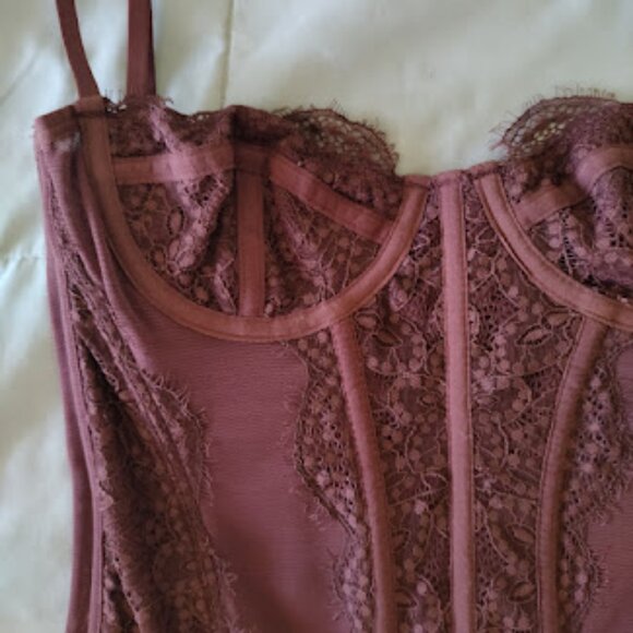 OUT FROM UNDER | Modern Love Chocolate Brown Lace Mesh Sweetheart Corset Urban S - Picture 4 of 15